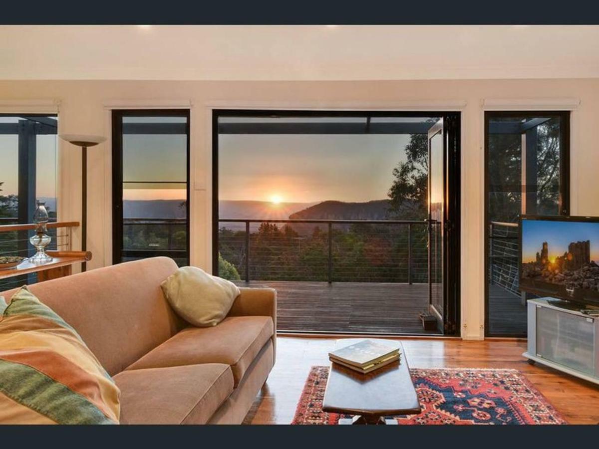 Narrow Neck Views - Peaceful 4 Bedroom Home With Stunning Views! Katoomba Buitenkant foto